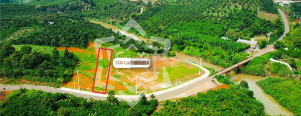Chuyển định cư bán mảnh đất, 211m2 giá siêu rẻ 790 triệu vị trí đặt nằm tại Âu Cơ, Lâm Đồng, hướng Đông Bắc khu vực dân cư-02