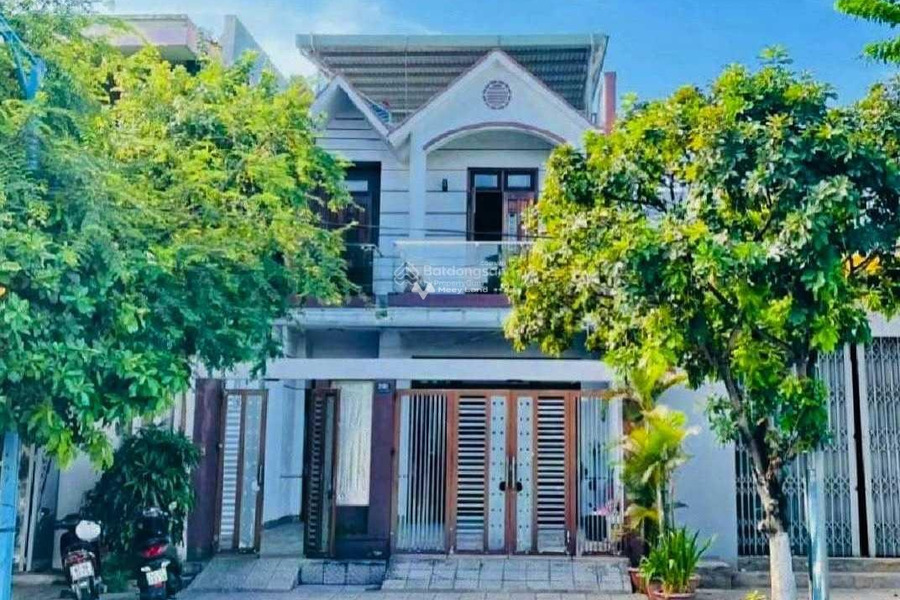 Vị trí ngay trên Hòa Thọ Đông, Đà Nẵng bán nhà bán ngay với giá rẻ bất ngờ chỉ 8.1 tỷ căn nhà có tổng cộng 3 phòng ngủ 3 WC-01