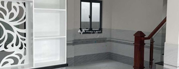 Diện tích 80m2 bán nhà vị trí đẹp nằm ở Nhơn Đức, Nhà Bè căn nhà gồm có tất cả 4 PN cảm ơn bạn đã đọc tin.-03