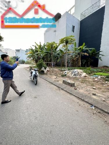 Do khó khăn về tài chính bán mảnh đất, 50m2 giá bán khởi điểm chỉ 4.6 tỷ nằm ở La Nội, Hà Nội, với đường trước nhà 7 m thuận tiện đi lại-01