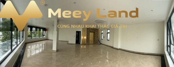 Cho thuê biệt thự vị trí đặt tọa lạc ở Phường Vĩnh Niệm, Quận Lê Chân giá thuê đề xuất chỉ 70 triệu/tháng với tổng diện tích 200 m2, trong nhà bao gồm...-03