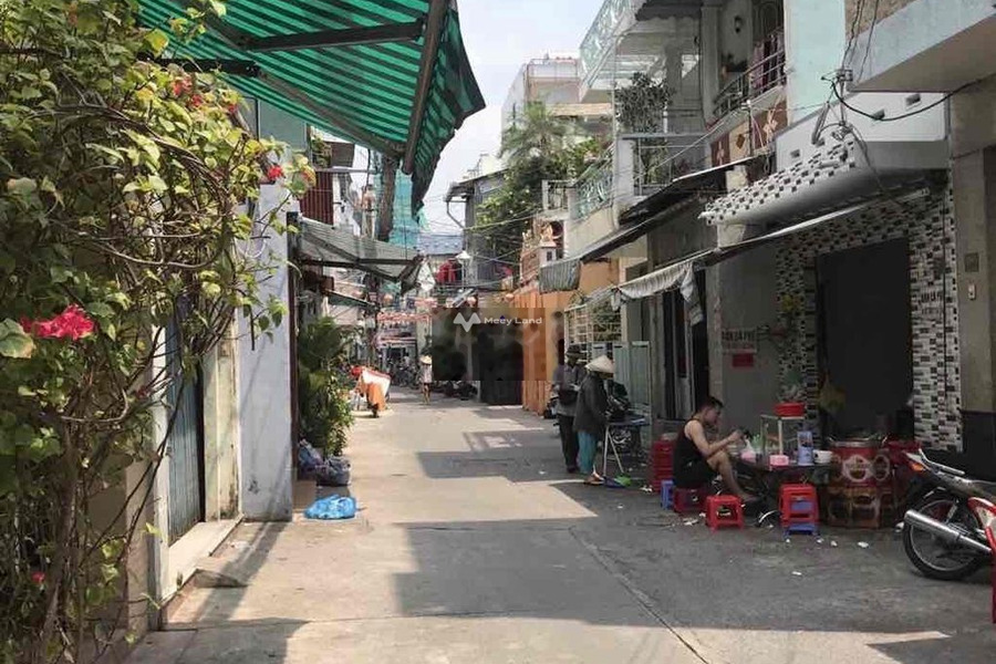 Cho thuê nhà mặt tiền nằm tại Quận 4, Hồ Chí Minh, giá thuê khởi điểm 8 triệu/tháng diện tích 30m2-01