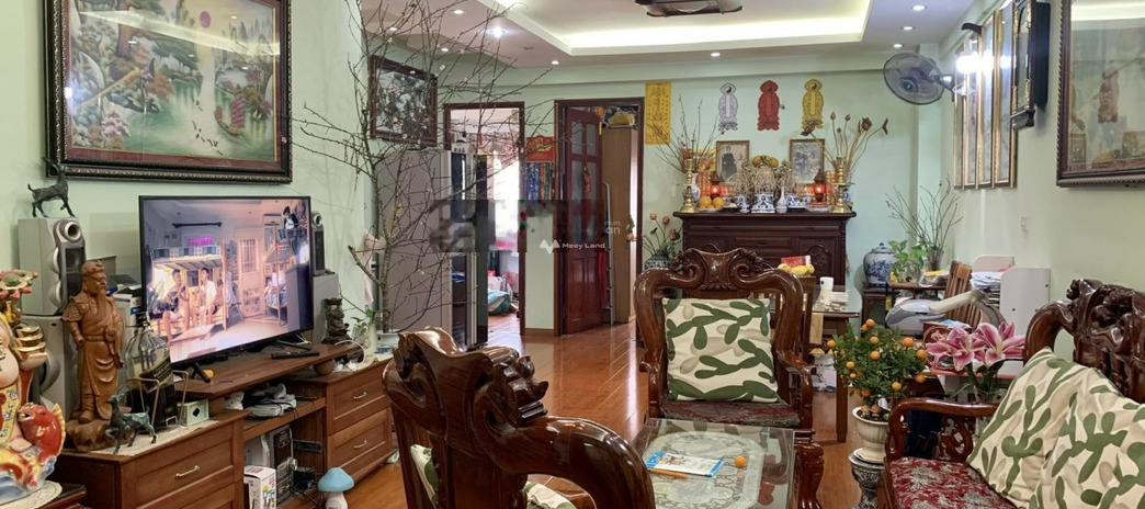 Hiện tại bán liền kề vị trí mặt tiền tọa lạc gần Hoàng Mai, Hà Nội giá bán cực kì tốt 14.5 tỷ diện tích chuẩn 68m2 nội thất hiện đại
