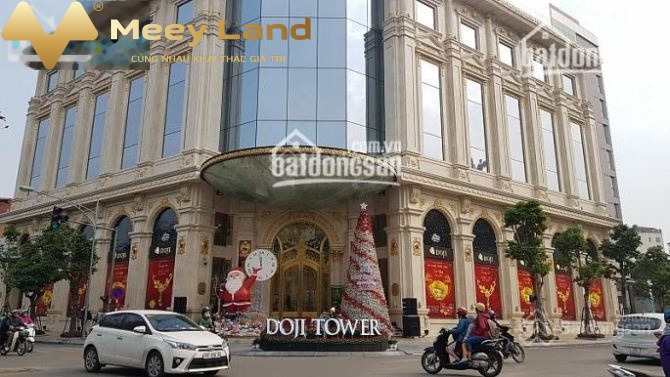 Có diện tích chính 60m2 bán nhà ngay ở Hoàn Kiếm, Hà Nội trong nhà nhìn chung có tổng 6 phòng ngủ với lộ đi rộng 40 mét tin chính chủ