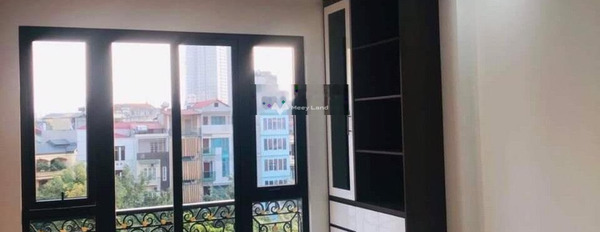Nhà gồm 4 phòng ngủ cho thuê nhà ở với diện tích chuẩn 60m2 giá thuê mua ngay chỉ 37 triệu/tháng vị trí đẹp nằm ở Trần Quý Kiên, Hà Nội-02