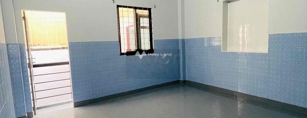 Cho thuê chung cư vị trí đặt tọa lạc ngay Phạm Văn Hai, Tân Bình, trong căn hộ nhìn chung gồm có 1 PN, 1 WC có chỗ để xe-03