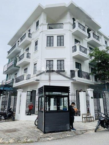 Cho thuê nhà mặt phố quận Hoàn Kiếm, 140m2-01