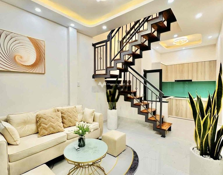Nhà gồm 2 phòng ngủ bán nhà bán ngay với giá chính chủ 2.12 tỷ diện tích chuẩn 24.5m2 vị trí mặt tiền ngay ở Nguyễn Trọng Tuyển, Phường 2-01