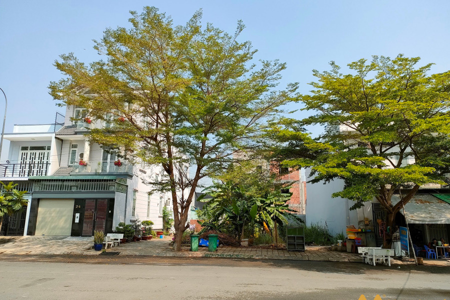 Cần sang gấp lô đất mặt tiền đường Nguyễn Quý Cảnh, Quận 2, 80m2, sổ hồng riêng-01