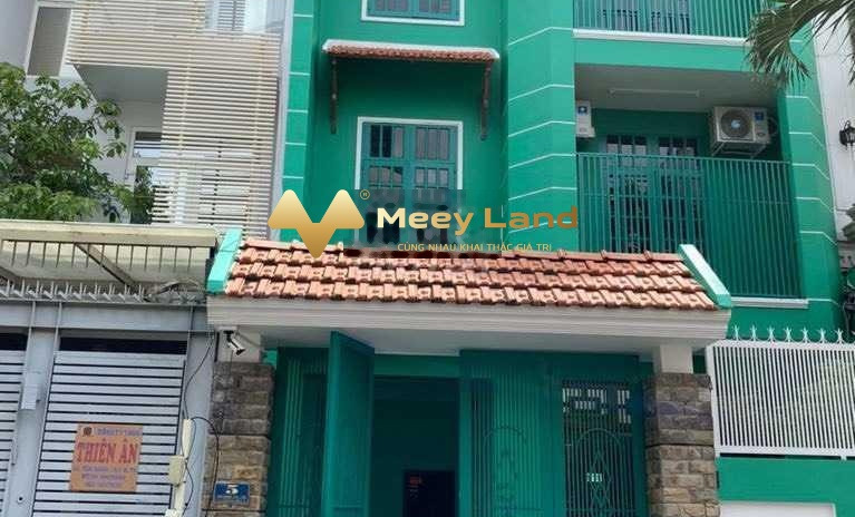 Cần cho thuê nhà ở Nằm ngay trên Quận Tân Bình, Hồ Chí Minh, vào ở luôn giá hữu nghị từ 38 triệu/tháng dt chính là 140 m2, nhìn chung có 6 PN, 6 WC cò...
