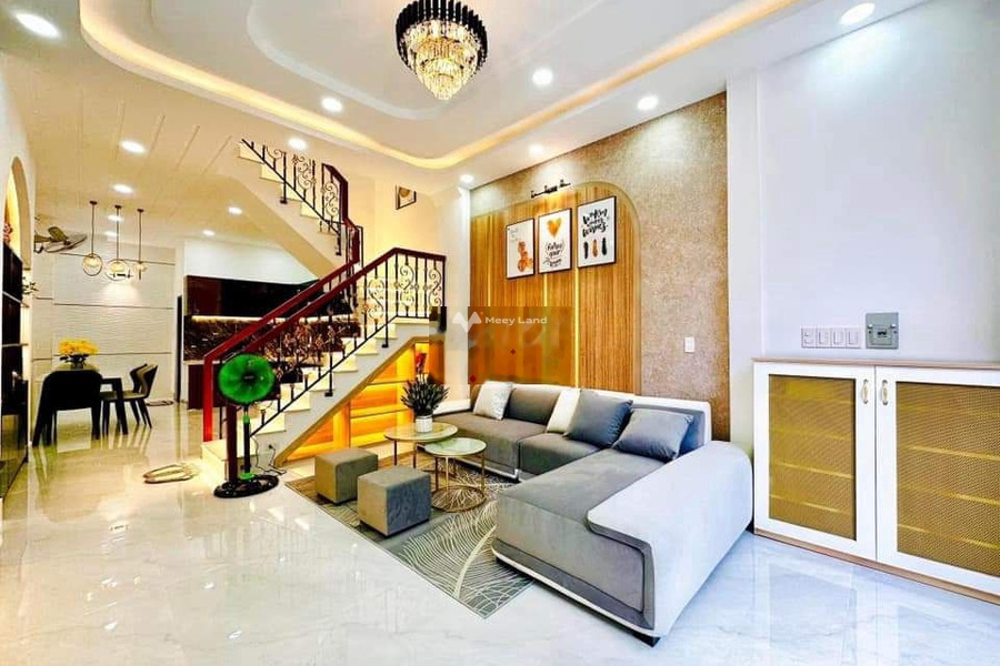 Tổng quan trong ngôi nhà 3 PN, bán nhà ở có diện tích 39m2 giá bán cực kì tốt 2.55 tỷ vị trí thuận lợi tọa lạc ở Quận 5, Hồ Chí Minh-01