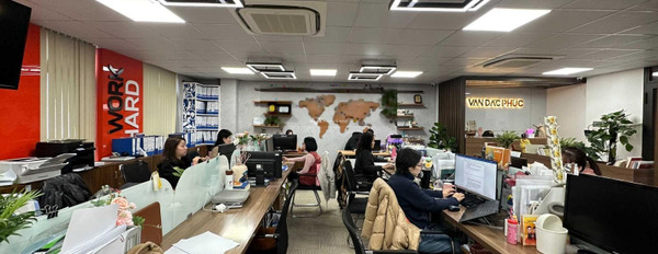 Mặt tiền nằm ngay Yên Hòa, Hà Nội cho thuê sàn văn phòng giá thuê chốt nhanh 38 triệu/tháng diện tích chung là 200m2 nội thất hoàn hảo Cơ bản-03