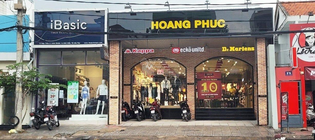 Tôi hiện đang cho thuê cửa hàng diện tích gồm 380m2 tọa lạc gần Mậu Thân, Xuân Khánh thuê ngay với giá tốt nhất 70 triệu/tháng, 1 WC