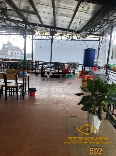 Nợ ngân hàng cho thuê cửa hàng diện tích như sau 275m2 giá thuê đàm phán chỉ 30 triệu/tháng gần mặt tiền nhỏ 11 mét liên hệ chính chủ-01