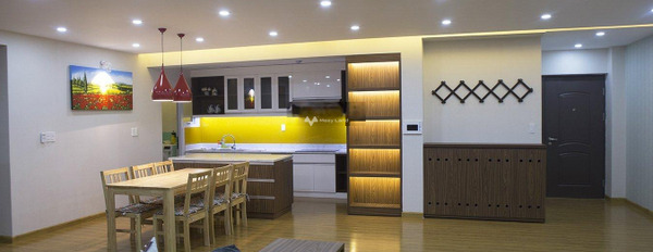 Căn hộ nhìn chung gồm có 3 PN, bán chung cư vị trí đẹp tọa lạc ở Quận 7, Hồ Chí Minh, căn hộ gồm tổng cộng 3 PN, 2 WC ở lâu dài-02