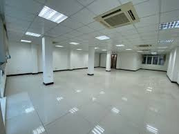 Cho thuê sàn văn phòng giá thuê phải chăng từ 18 triệu/tháng vị trí nằm tại Hoàng Văn Thái, Hà Nội diện tích sàn là 140m2 nội thất ưa nhìn Cơ bản-02