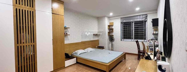 Căn này bao gồm 3 phòng ngủ, cho thuê căn hộ vị trí ở Xuân La, Hà Nội, 2 WC giá mềm sinh viên-02