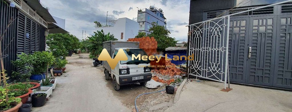 Nằm trong mức 5.3 tỷ bán đất có dt thực là 68 m2 vị trí thuận tiện Đường Phạm Văn Đồng, Phường 13-03