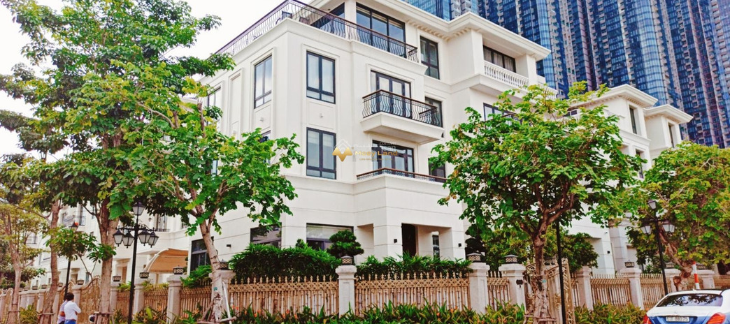 Bán nhà vị trí thuận lợi gần Phường Bến Nghé, Hồ Chí Minh giá cực ưu đãi 450 tỷ có diện tích 1000m2 nhà gồm 6 phòng ngủ