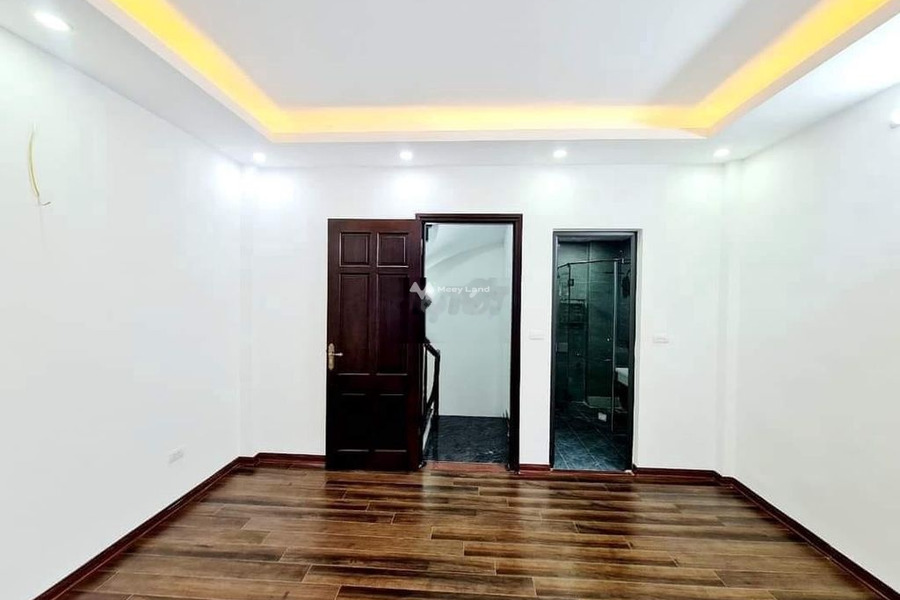 Bán nhà có diện tích 30m2 ngay Trương Định, Hoàng Mai bán ngay với giá thương mại 3.75 tỷ tổng quan có tổng cộng 4 phòng ngủ, 4 WC-01