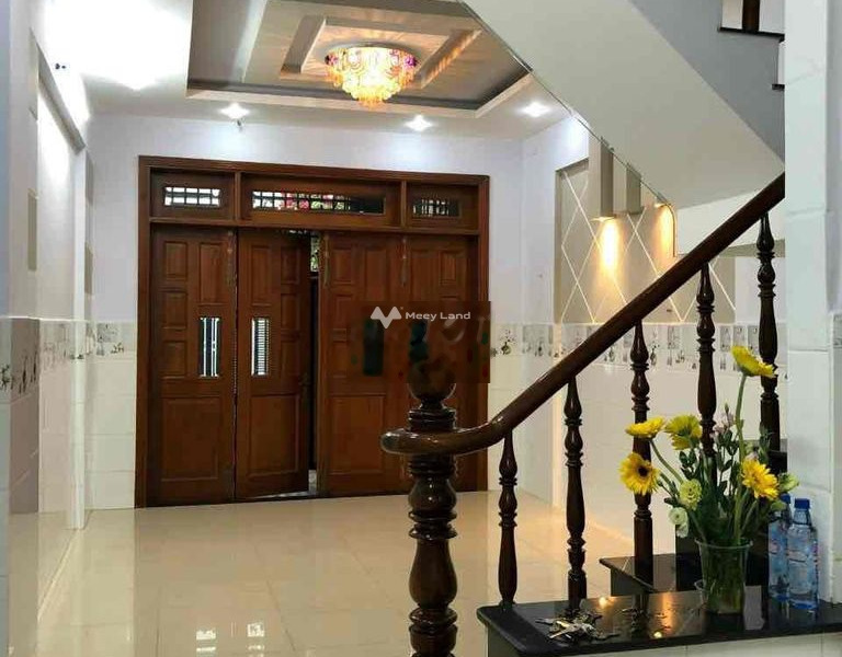 Nhà gồm 2 PN, cho thuê nhà, thuê ngay với giá cực tốt chỉ 7 triệu/tháng diện tích cụ thể 60m2 vị trí mặt tiền tọa lạc gần Thạnh Xuân, Hồ Chí Minh-01