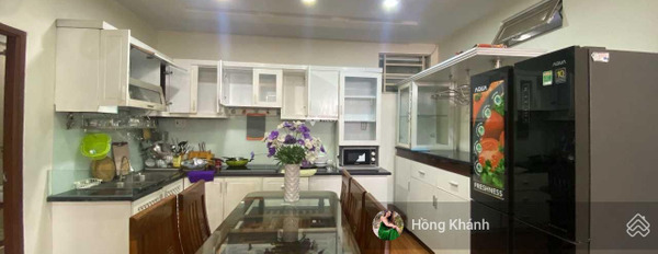 Trong căn hộ tổng quan có 3 phòng ngủ, cho thuê căn hộ vị trí mặt tiền tọa lạc ngay ở Lâm Văn Bền, Hồ Chí Minh, 2 WC giao thông đông đúc-03