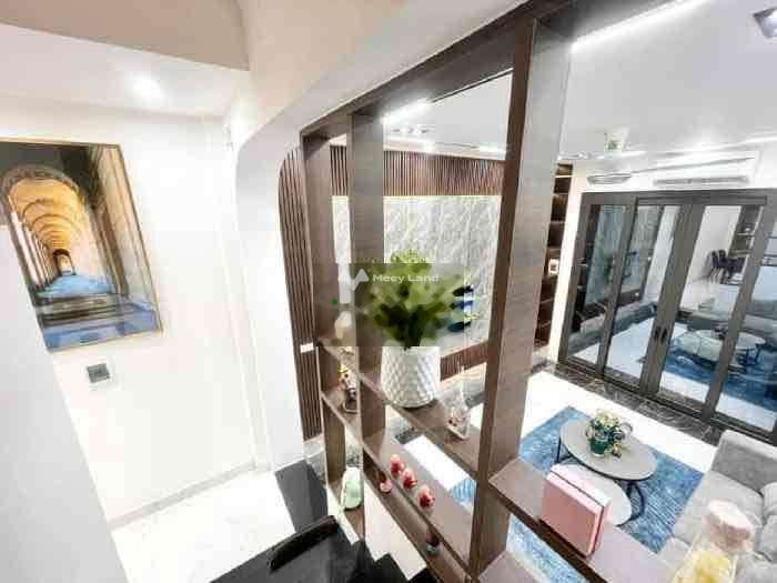 Bán nhà có diện tích 45m2 tại Nguyễn Lương Bằng, Quang Trung bán ngay với giá từ 6.95 tỷ tổng quan ở trong nhà gồm 4 phòng ngủ, 4 WC-01