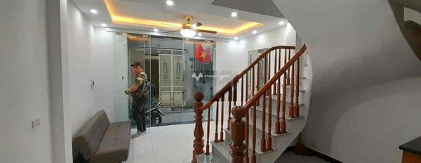 Tổng quan bên trong nhà gồm 3 PN, bán nhà ở có diện tích rộng 33m2 giá bán 3.5 tỷ vị trí hấp dẫn ngay tại Ngũ Nhạc, Thanh Trì-03