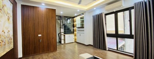 Nhà gồm 5 PN bán nhà ở có diện tích 44m2 bán ngay với giá hợp lý từ 5.58 tỷ vị trí tốt đặt nằm ngay Thanh Xuân, Hà Nội-02