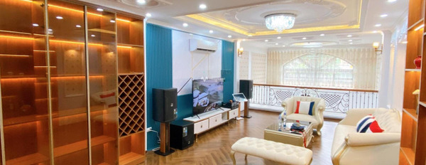 Bán nhà bán ngay với giá cực êm 12 tỷ diện tích chuẩn 60m2 vị trí đẹp nằm ở Xuân La, Hà Nội-03