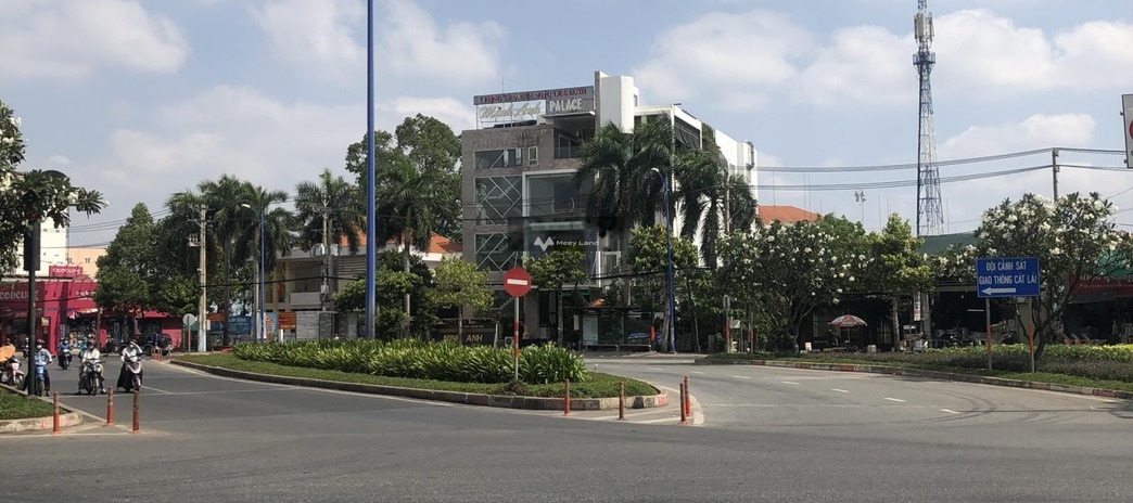 Bán nhà vị trí mặt tiền tại Quận 2, Hồ Chí Minh bán ngay với giá rẻ chỉ 45 tỷ diện tích chuẩn 438m2