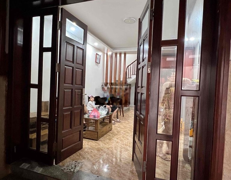 Giá 5 triệu/tháng cho thuê phòng trọ diện tích tiêu chuẩn 40m2 vị trí đặt ở trung tâm Phú Diễn, Hà Nội cực kì sang trọng-01
