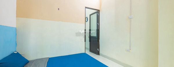 Căn hộ 1 phòng ngủ, cho thuê căn hộ mặt tiền tọa lạc ngay tại Chiến Thắng, Văn Quán, căn hộ này gồm 1 PN, 1 WC có chỗ để xe-02