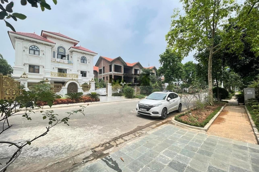 Nhà này bao gồm 6 phòng ngủ, bán biệt thự diện tích chuẩn là 398m2 bán ngay với giá giao động từ 19 tỷ vị trí mặt tiền ngay tại Mê Linh, Hà Nội-01