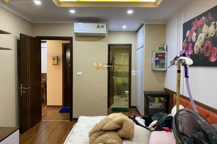 Chung cư 3 PN, bán căn hộ hướng Đông - Nam vị trí đặt ngay ở Phạm Văn Đồng, Cổ Nhuế 1, trong căn hộ tổng quan gồm có 3 phòng ngủ, 2 WC nhà bao mới-01