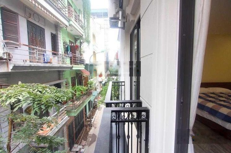 Căn hộ nhìn chung có tổng 2 PN, cho thuê căn hộ mặt tiền nằm ở Trần Hưng Đạo, Hà Nội, 2 WC giao thông thuận lợi-01