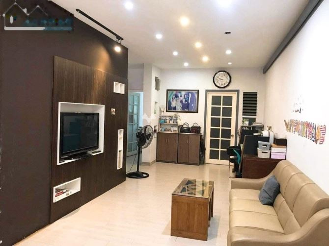 Với lộ có độ 5 m vị trí tốt tại Trần Kế Xương, Hải Châu cho thuê nhà thuê ngay với giá cực êm 20 triệu/tháng, ngôi nhà này gồm có 5 phòng ngủ-01