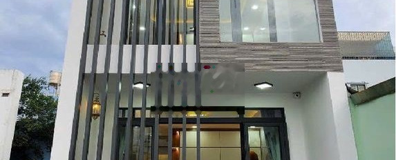 Nhà 4 lầu cực đẹp nội thất cao cấp đường 10m Cư Xá Phú Lâm A Q.6 -02