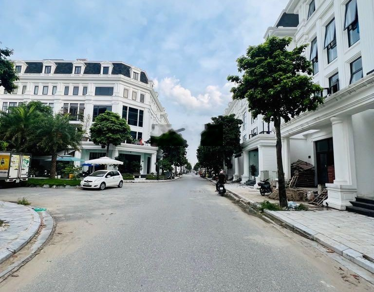 Bán nhà phố liền kề dự án Louis City Tân Mai - Hoàng Mai oto tránh vỉa hè kinh doanh 94m2x5T -01