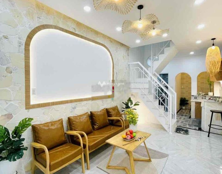 Nhà gồm 2 PN bán nhà bán ngay với giá đề cử từ 3.75 tỷ diện tích chuẩn 31.7m2 vị trí đặt ở tại Phan Huy Ích, Hồ Chí Minh-01