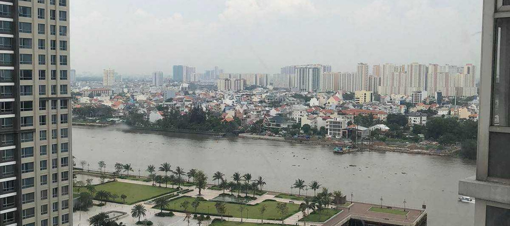 Căn hộ này gồm 3 PN, bán căn hộ hướng Đông - Bắc vị trí đẹp tại Nguyễn Hữu Cảnh, Hồ Chí Minh, trong căn hộ này 3 PN, 2 WC ban công view đẹp