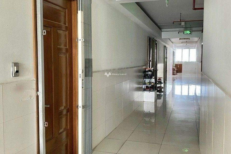 Cho thuê chung cư mặt tiền tọa lạc ngay Quận 7, Hồ Chí Minh, trong căn hộ này 1 phòng ngủ, 1 WC vị trí tốt-01