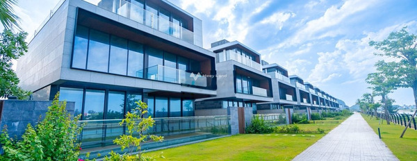 Diện tích 300m2 bán nhà ở vị trí mặt tiền nằm trên Hòa Hải, Đà Nẵng hướng Tây Nam nhìn chung gồm 5 phòng ngủ 6 WC liên hệ chính chủ.-03