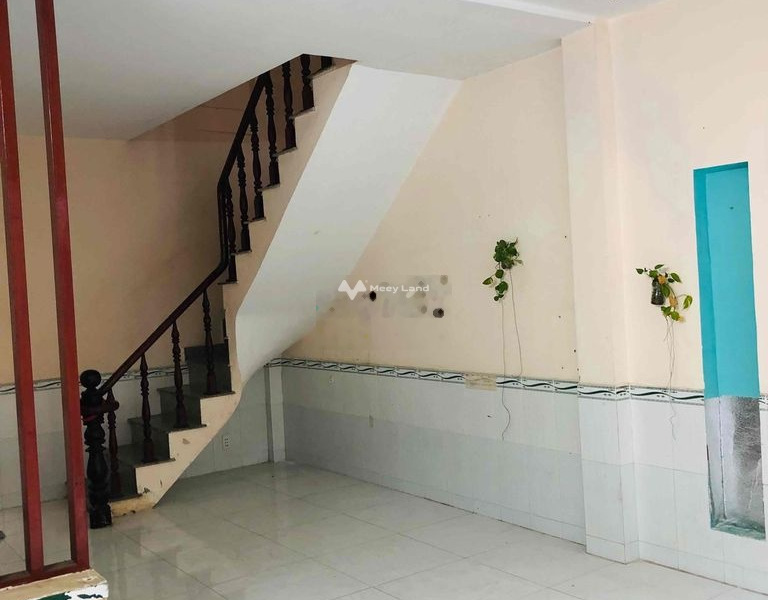 Diện tích tầm trung 40m2, cho thuê nhà ở vị trí đặt ở trung tâm Đường 7, Hồ Chí Minh, trong căn này gồm 3 phòng ngủ, 2 WC không ngập nước-01