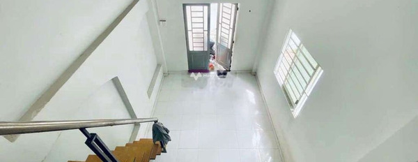 Có diện tích chính 30m2, cho thuê nhà ở vị trí đặt nằm ngay Phú Nhuận, Hồ Chí Minh, căn nhà gồm có tất cả 1 PN, 1 WC dọn vào ở ngay-02
