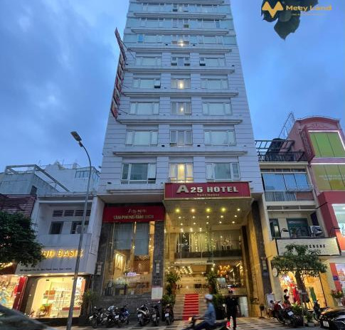 Bán khách sạn góc 2 mặt tiền Nguyễn Trãi Quận 1, diện tích 10m x 16m, hầm 6 tầng - Thu nhập 3 tỷ/năm - Dòng tiền 6,2%