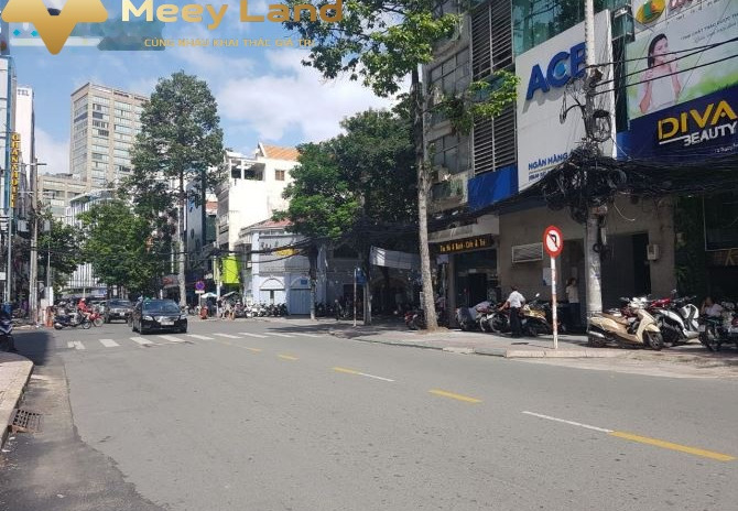 Giá bán 50 tỷ bán nhà có diện tích chung 72m2 vị trí thuận lợi ngay trên Nguyễn Công Trứ, Hồ Chí Minh căn nhà có tổng cộng 6 PN đường trước nhà ngang ...