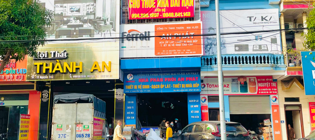 Cho thuê nhà nguyên căn - 3 tầng - mặt tiền đường Nguyễn Trãi - thành phố Vinh
