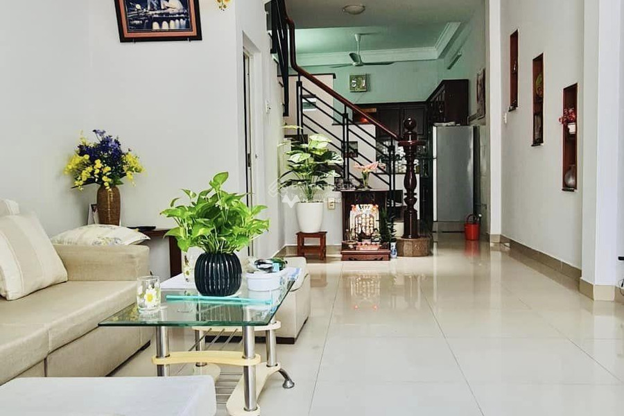 Nhà 2 PN bán nhà bán ngay với giá hợp lý 6 tỷ diện tích rộng 49m2 vị trí đặt tọa lạc ngay tại Lê Hồng Phong, Quận 10-01