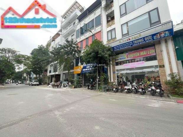 Vị trí mặt tiền tọa lạc tại Việt Hưng, Long Biên bán đất giá bán hiện tại chỉ 36 tỷ diện tích trong khoảng 285m2, ngõ đi ngang 12 m